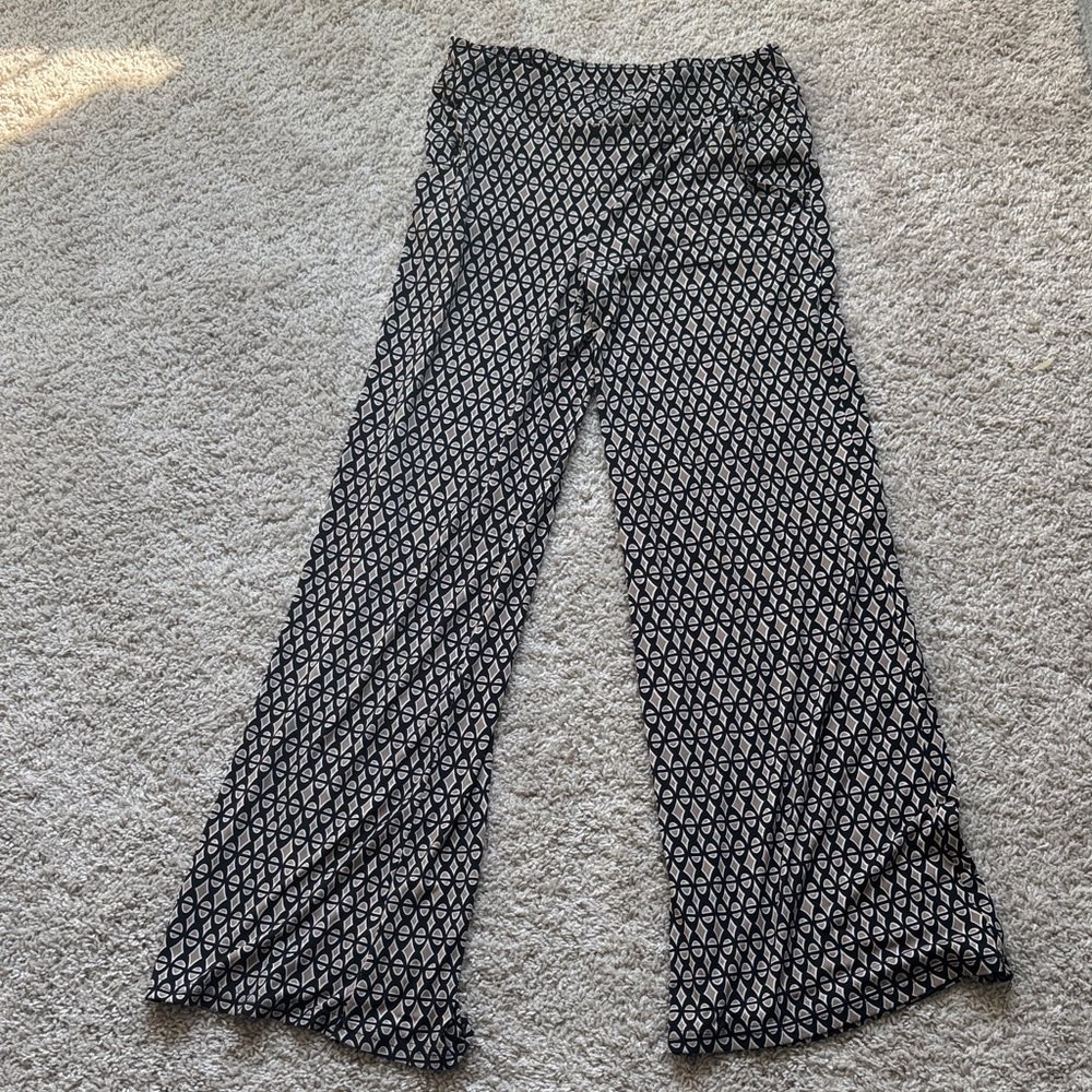 Joseph Ribkoff Geometric Pattern Pants - Picture 2 of 8